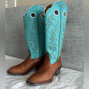 Women’s Tony Lama western boots size 8